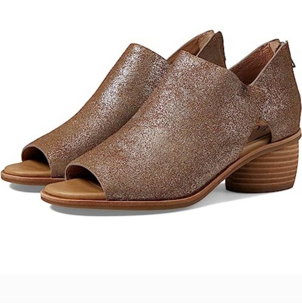 Sofft Carleigh Suede Rounded Stack Heel Peep Toe … - image 1